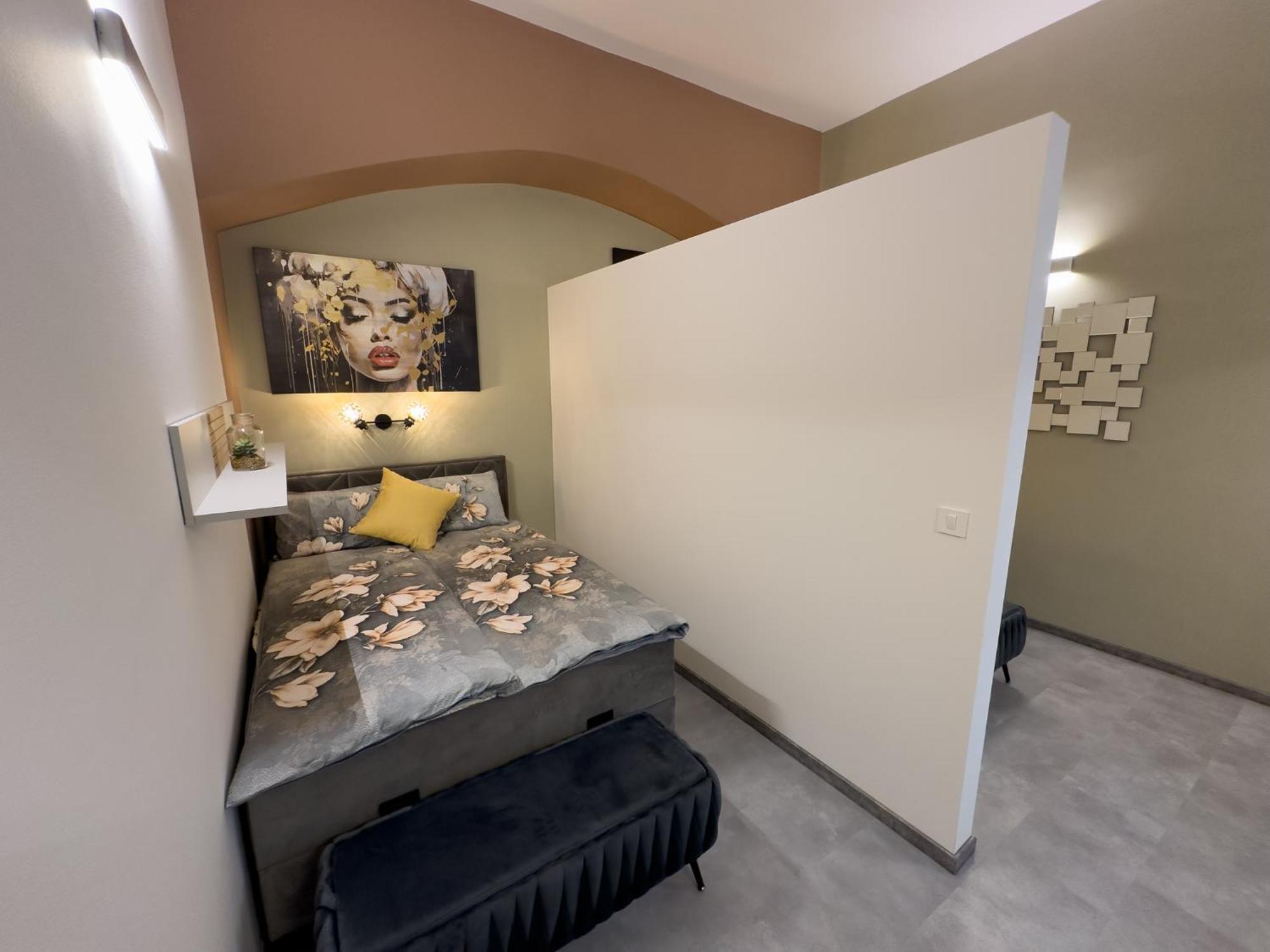 Apartments Adamas Целе Экстерьер фото