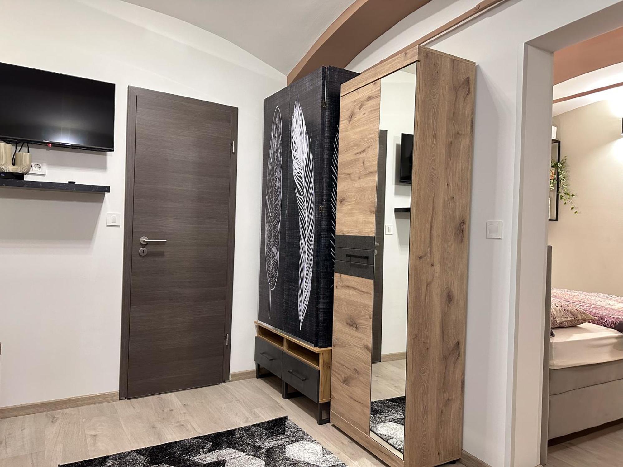 Apartments Adamas Целе Экстерьер фото