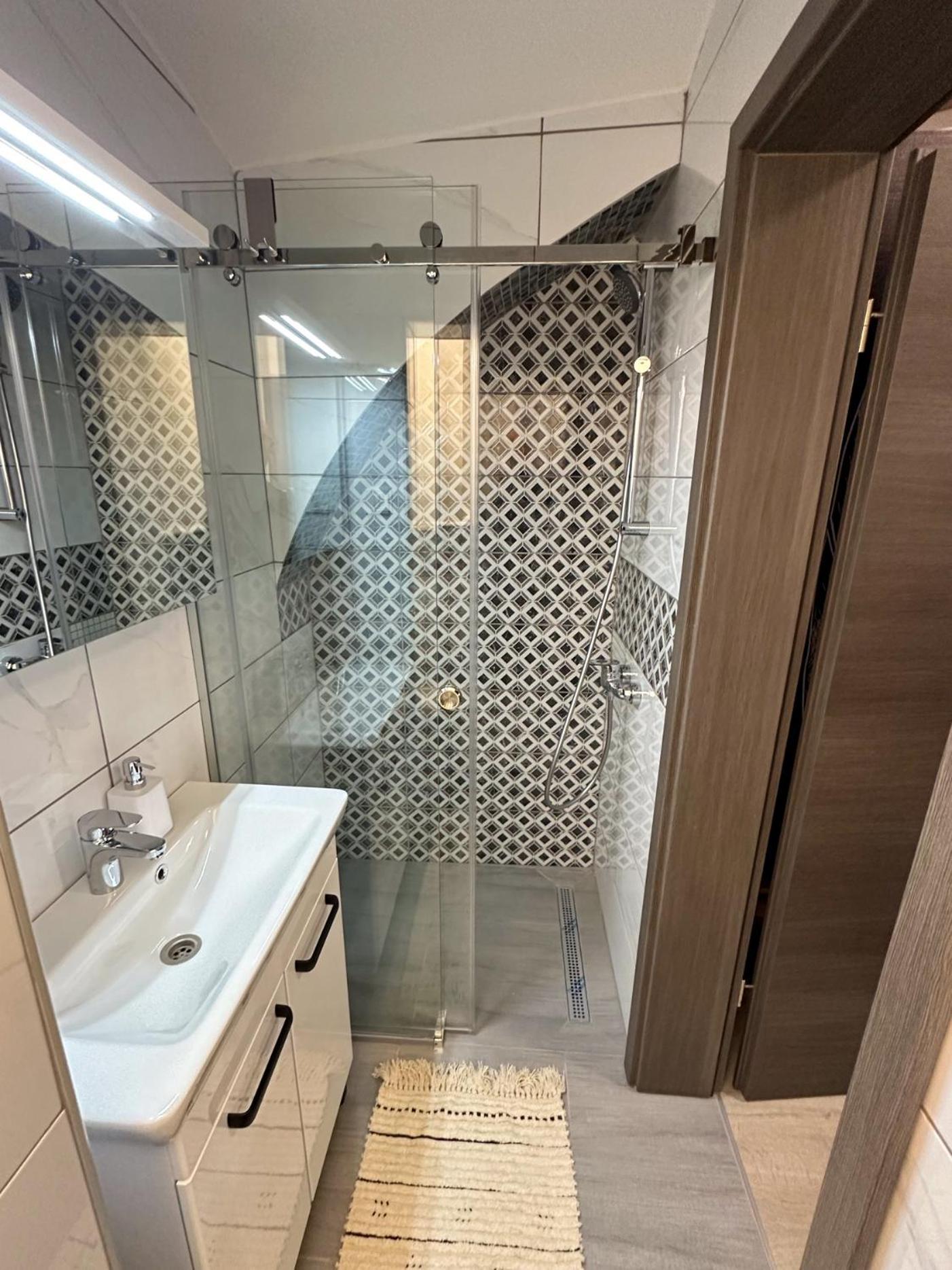 Apartments Adamas Целе Экстерьер фото