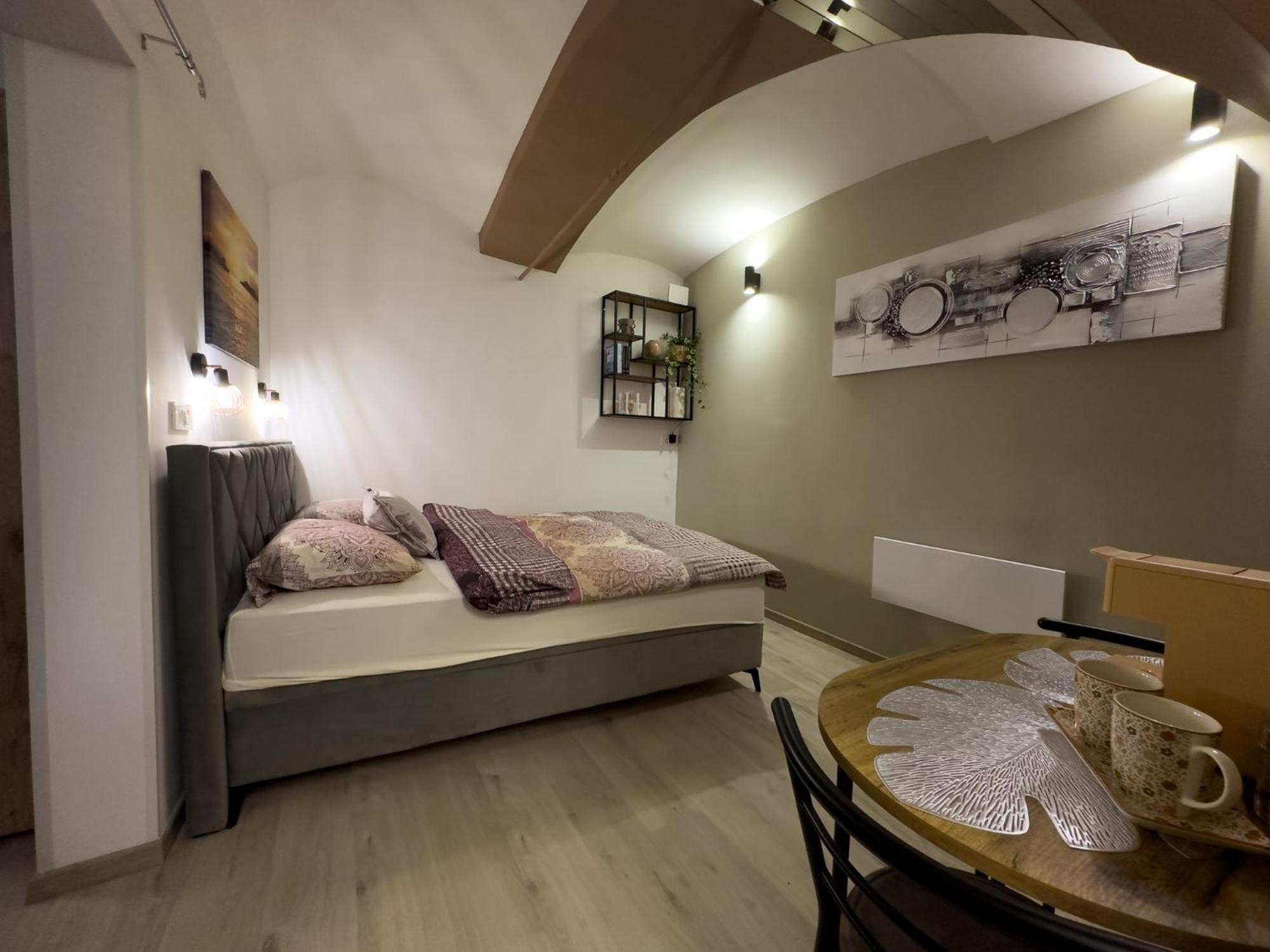 Apartments Adamas Целе Экстерьер фото