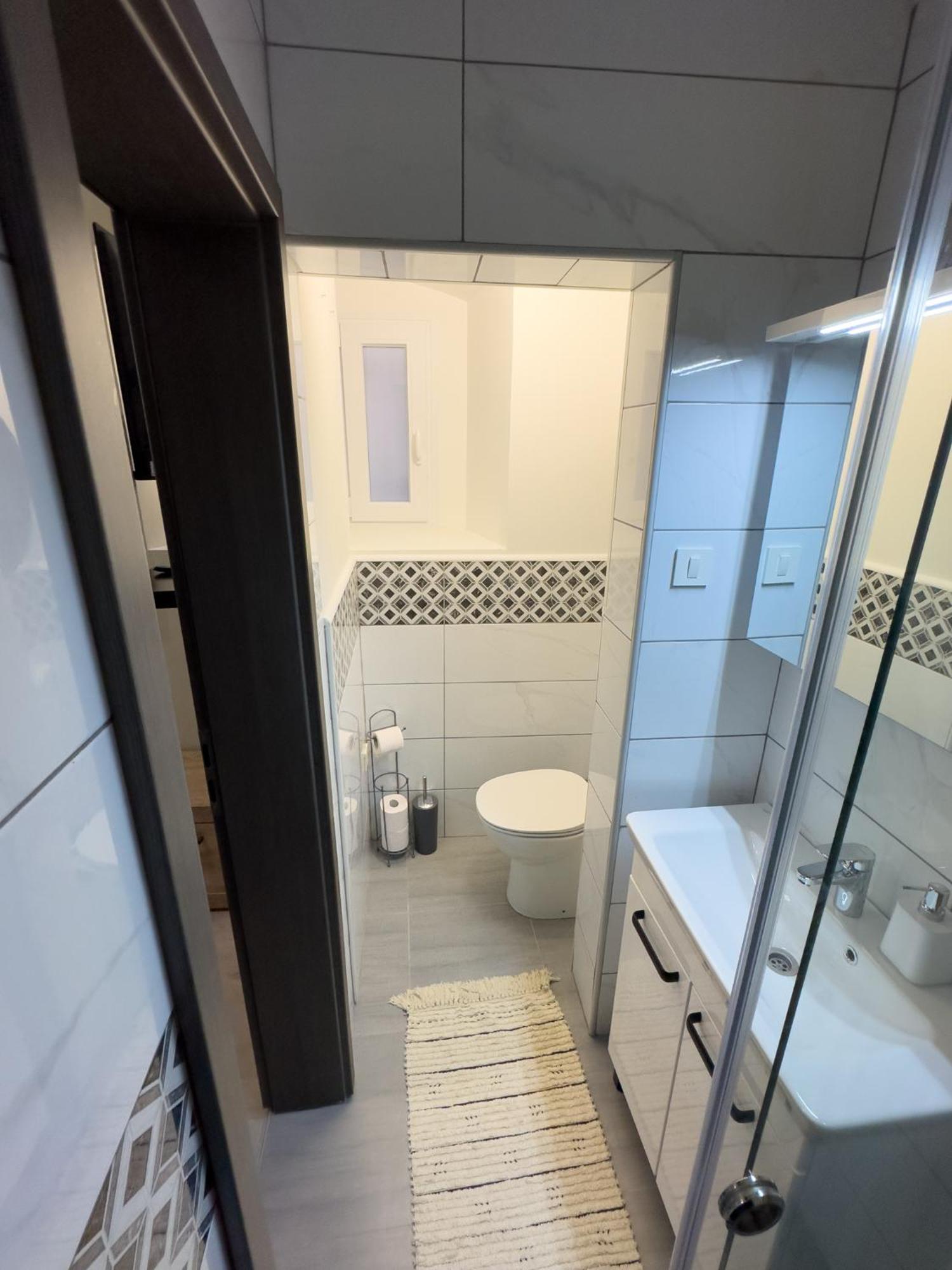 Apartments Adamas Целе Экстерьер фото