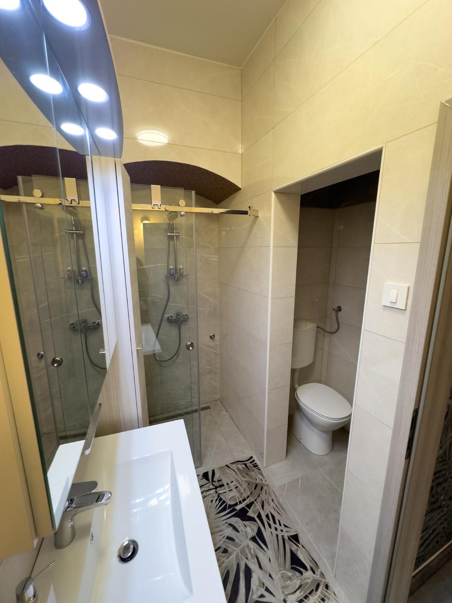 Apartments Adamas Целе Экстерьер фото